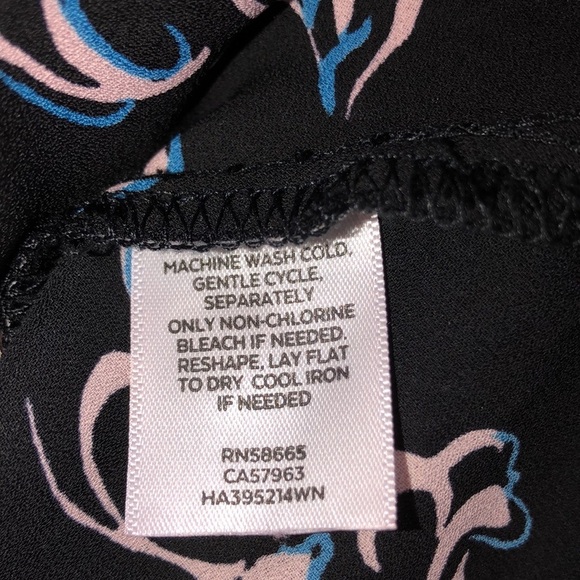 Halogen 3X floral top - Picture 6 of 7